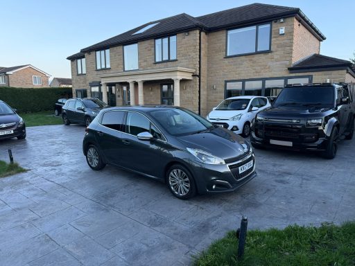 2017 Peugeot 208 1.2 PureTech Allure Euro 6 5dr